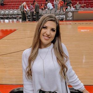 Meet your Posher, Sidney